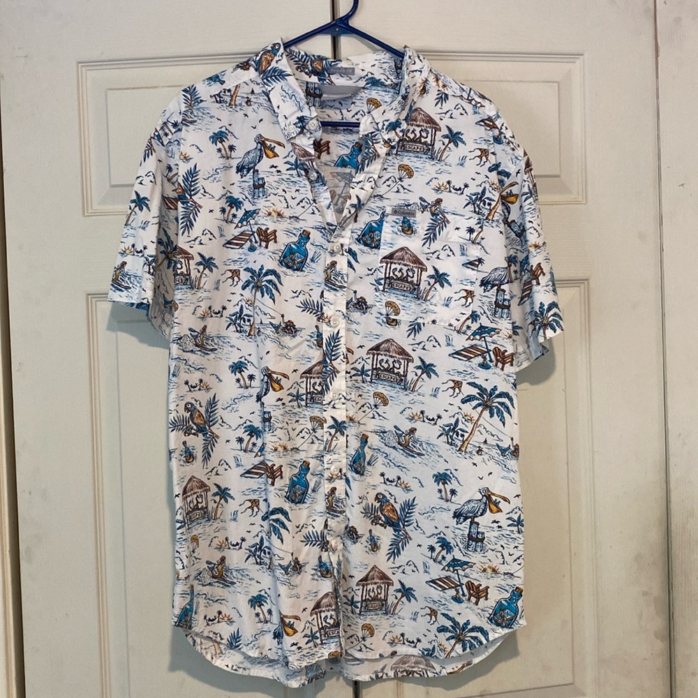 Columbia Men’s button down shirt. Size large NWOT